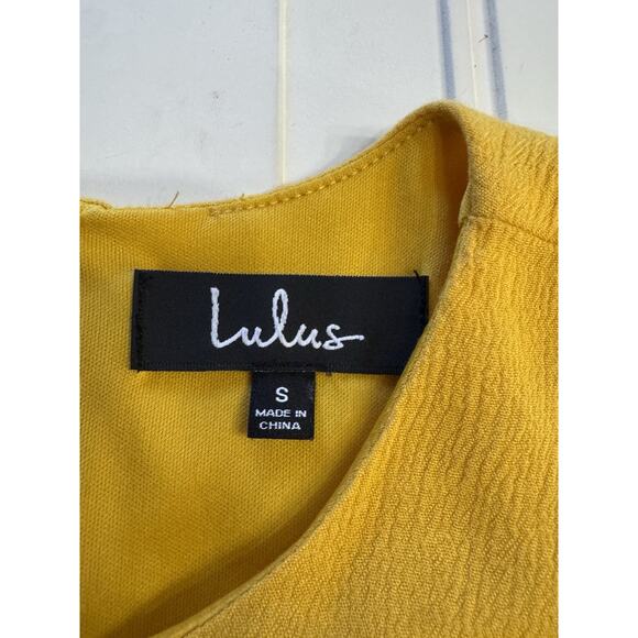 Lulu's Buenos Aires Golden Yellow Crochet Ruffle Short Sleeve Shift Dress Sz S - Picture 3 of 6